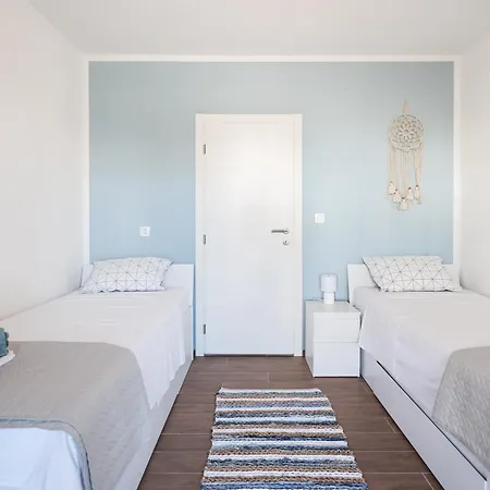 Apartment Blue Anchor