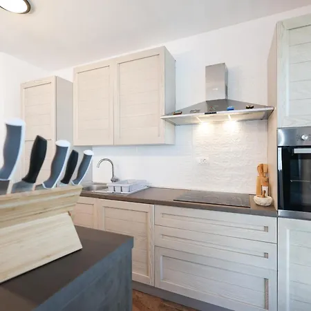 Blue Anchor Задар